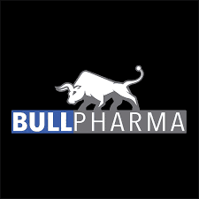 Logo de BullPharma con un toro blanco sobre fondo negro, ideal para suplementos deportivos.