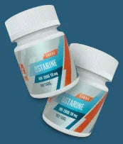 Botes de suplemento Ostarine para culturismo y fitness sobre fondo azul.